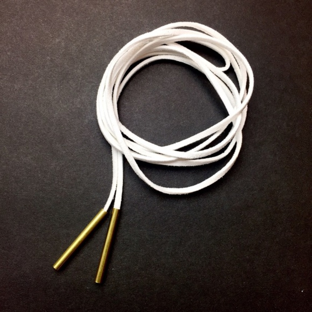 New! Gold tips white suede choker